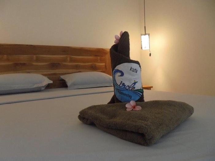 오요 1793 쿠타 서클 홈스테이 Kuta  외부 사진